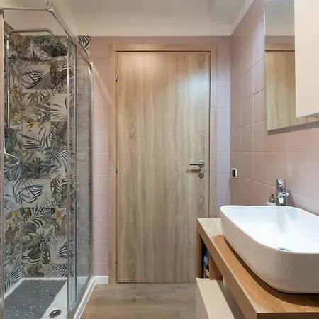 Apartamento Enjoy - Elegante Con Giardino *