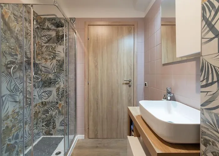 شقة Enjoy - Elegante Con Giardino *