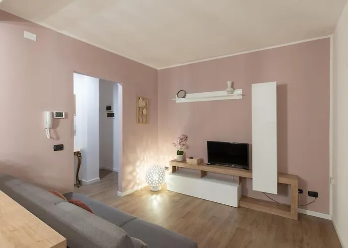 Enjoy - Elegante Con Giardino شقة *