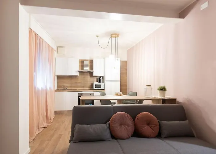 Enjoy - Elegante Con Giardino