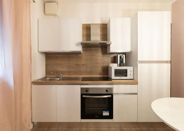 شقة Enjoy - Elegante Con Giardino