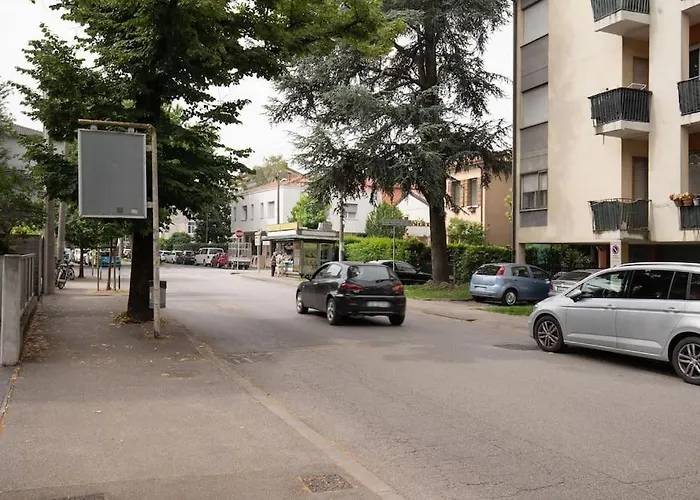 Enjoy - Elegante Con Giardino بادوفا